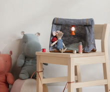 Lade das Bild in den Galerie-Viewer, Vintage Laterne I blau