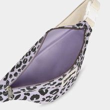 Lade das Bild in den Galerie-Viewer, Kinder-Bauchtasche Augustin * Leopard flieder