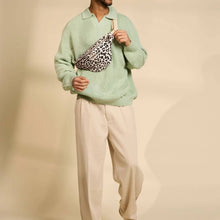 Lade das Bild in den Galerie-Viewer, Bauchtasche Olivia * Leopard ecru