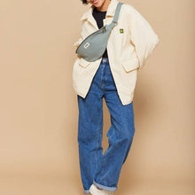 Lade das Bild in den Galerie-Viewer, Bauchtasche Sasha * salbei