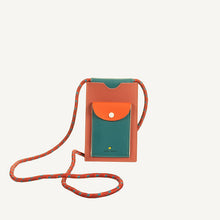 Lade das Bild in den Galerie-Viewer, Handytasche I Athletics Track