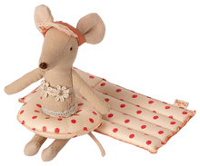 Lade das Bild in den Galerie-Viewer, Schwimmring I Rot-gepunktet