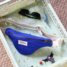 Lade das Bild in den Galerie-Viewer, Kinder-Bauchtasche Augustin * electric blue
